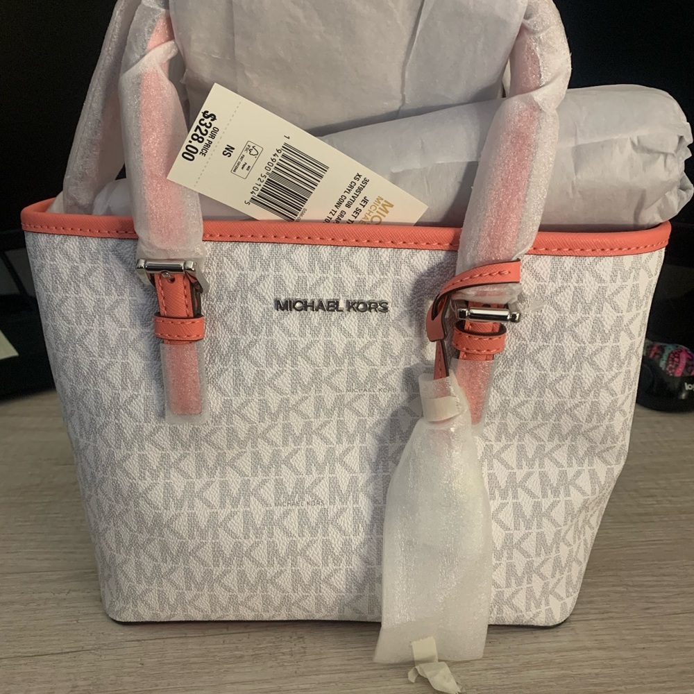 Michael kors purse